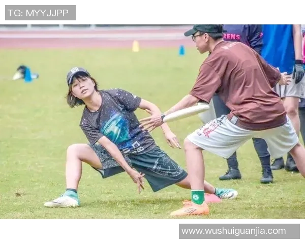 飞盘竞技的魅力与挑战：深入了解南京飞盘队的耐力与团队精神